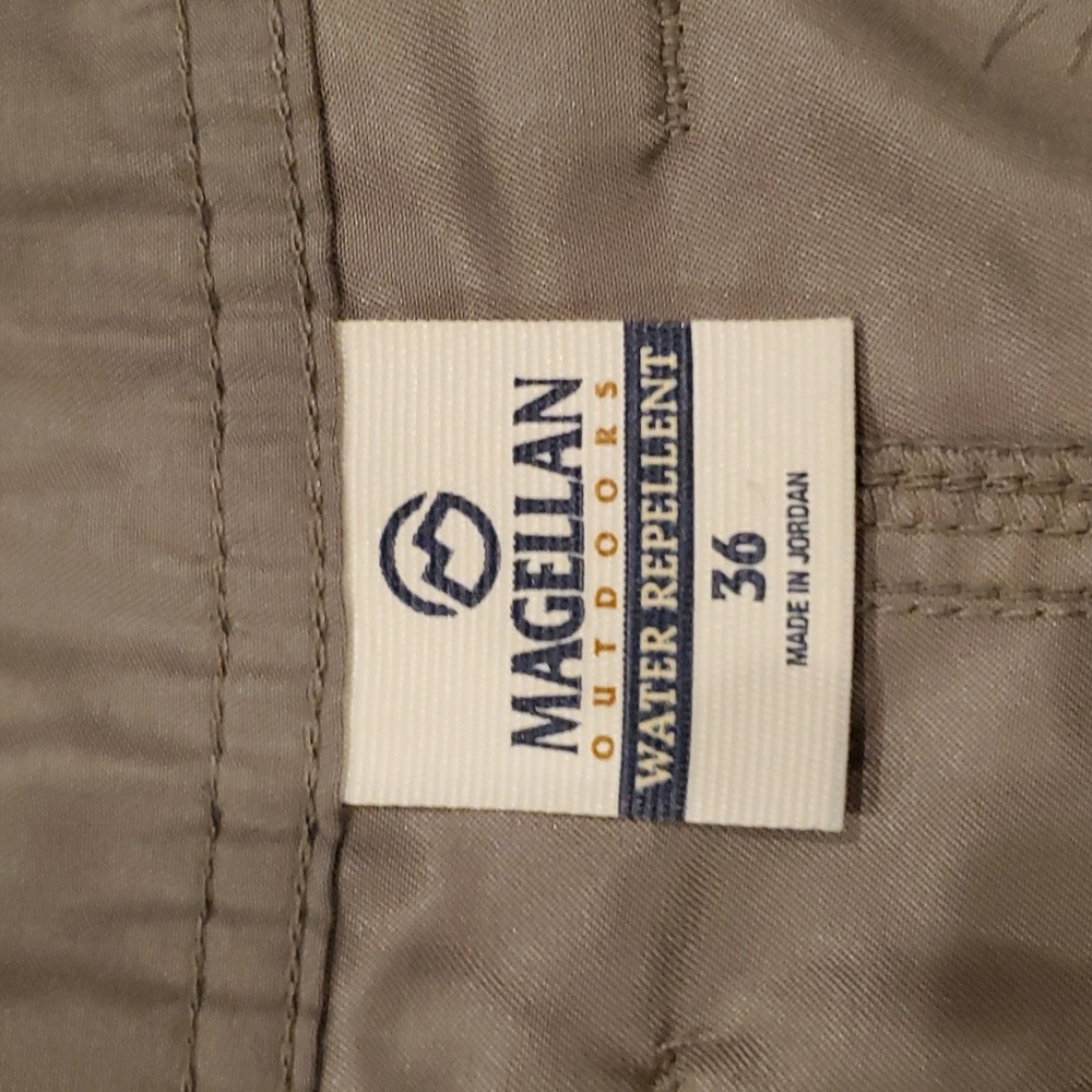 Mens Magellan light army green cargo shorts size 36 - Picture 5 of 6